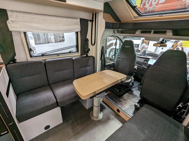 PILOTE A696G ATLAS EDITION (AUTO) 2024 4 Berth Fixed bed Ford Motorhome ...